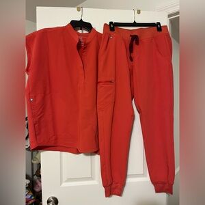 Figs Women's Coral Jogger Set